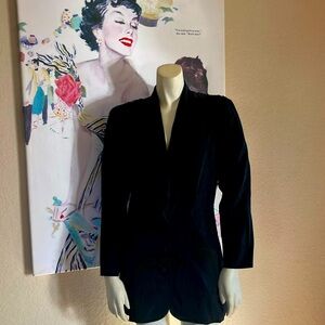 Beautiful black sequins, lace vintage blazer.